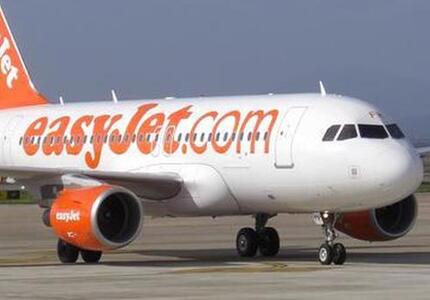 Rissa su volo EasyJet, pilota costretto ad un atterraggio 