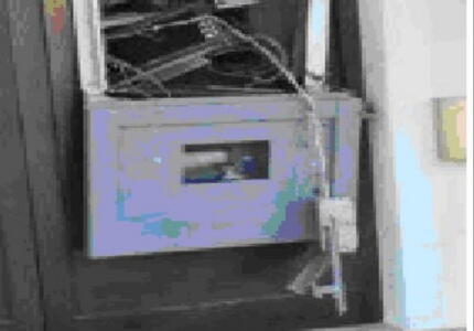 Lentiai: fanno esplodere nella notte il bancomat della Cassa di Fassa Primiero Belluno