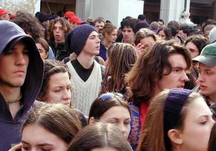 Oltre un quarto degli under 35 non studia né lavora. Più di 75 milioni Neet