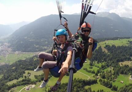 Primiero: pecipita col parapendio durante il decollo, quarantenne non è grave