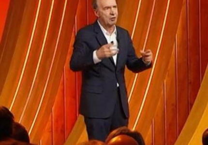 Lezione d’Europa, un grande Roberto Benigni in 139 minuti racconta