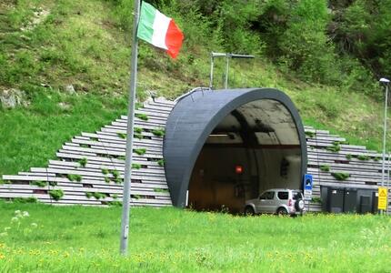 Tunnel Totoga a Parole Sospese