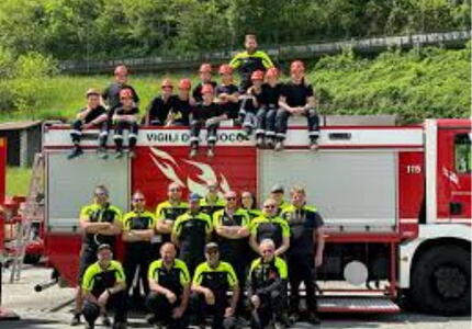 Santa Barbara 2024 - Vigili del fuoco di Primiero con Fugatti a Sagron Mis